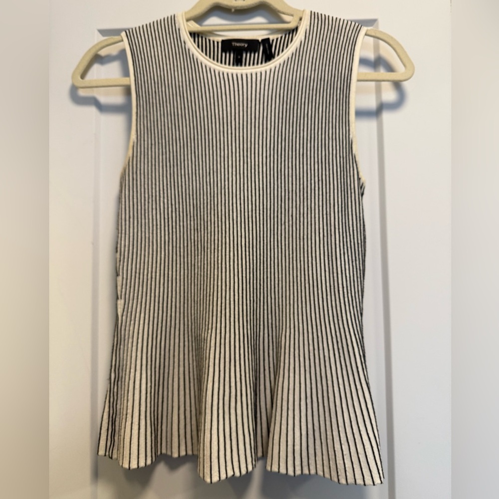 Theory Cream and White Ribbed Sleeveless Tank Top